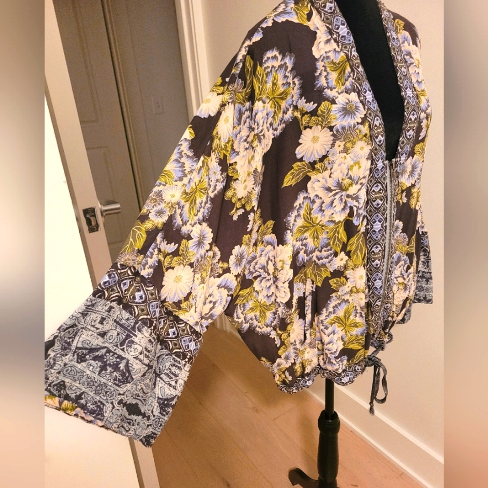 Free People zippered top